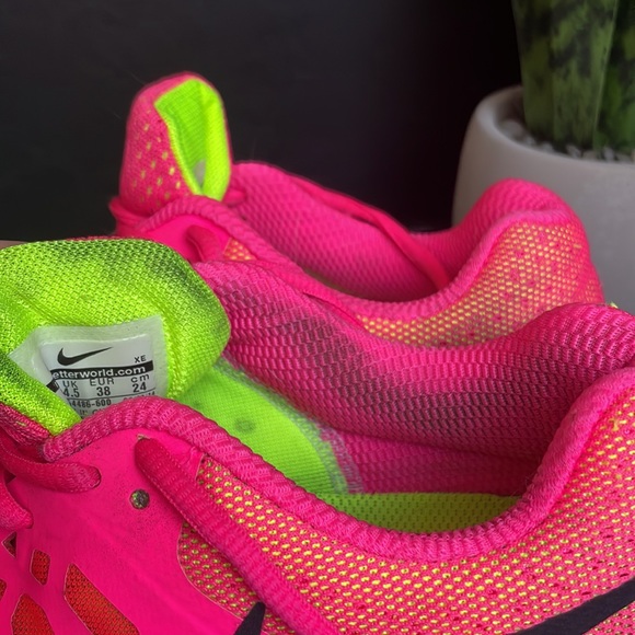 Nike Zoom Pegasus 31 Running Shoes Hot Pink - Picture 9 of 9